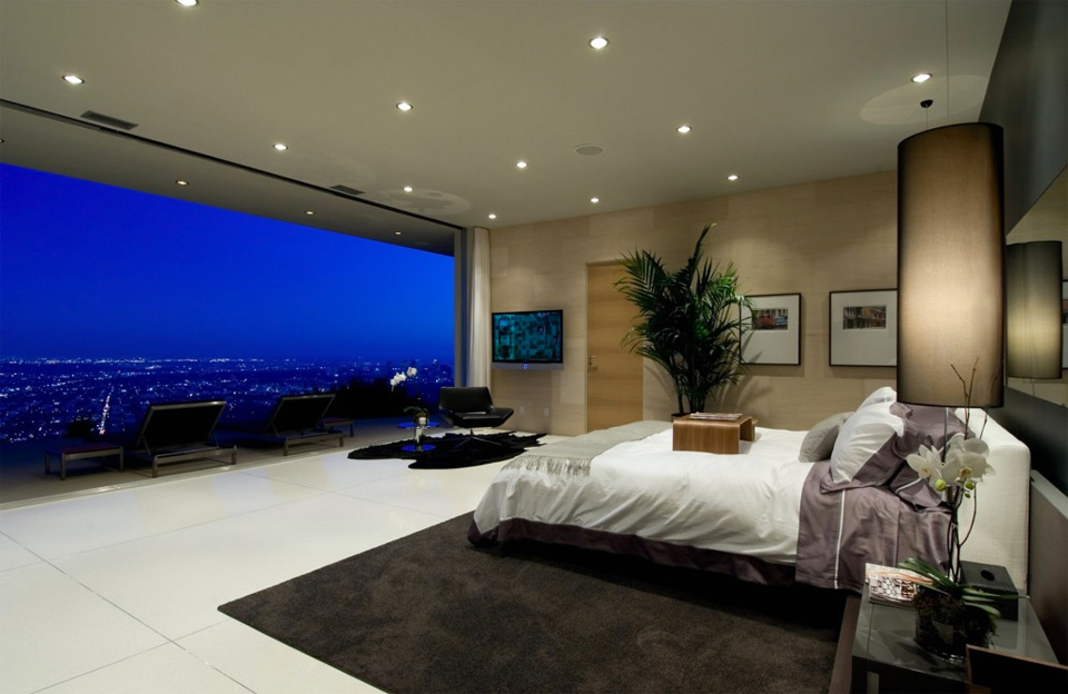 awe-inspiring bedroom view