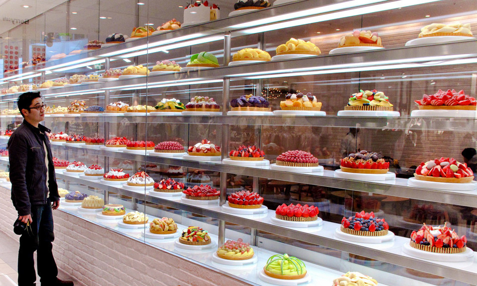cake store in japan
