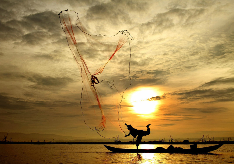 throwing net fishing