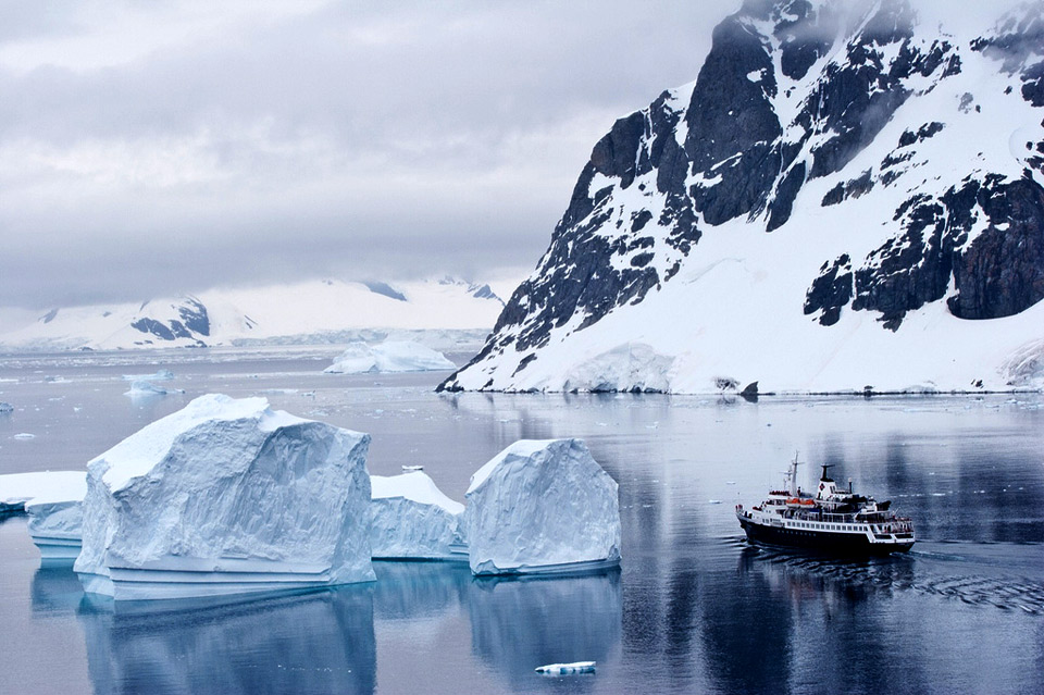 cruising antarctica ice landscape