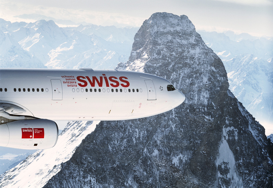 swiss airbus over alpes
