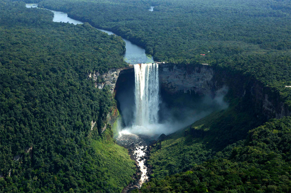 the world`s largest drop water fall, kaieteur falls