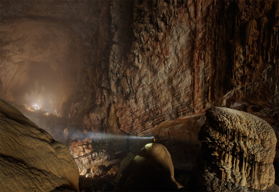 world`s largest cave passage, vietnam