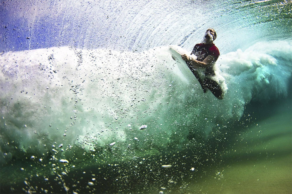 surfer exit wave
