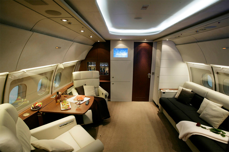 private office at airbus A318 elite