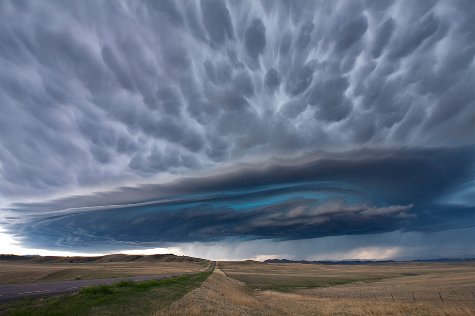 incredible supercell thunderstorm, montana