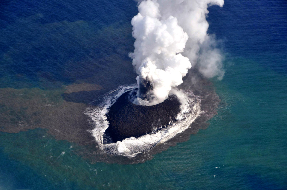 New Volcano Raises A Island South Of Japan