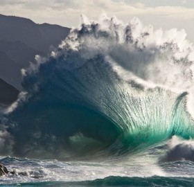 amazing wave splash