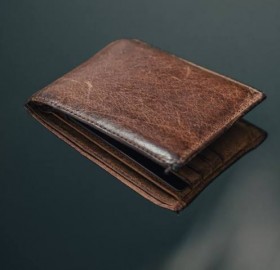 Wallet Management 101: How to Keep Your Wallet in Great Shape