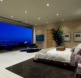 awe-inspiring bedroom view