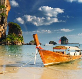 traditional thai boat