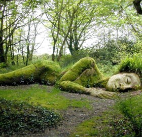 sleeping goddess at the lost gardens of heligan