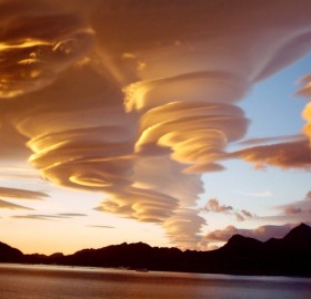 lenticular clouds over hawaii