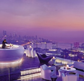 rooftop bar in mumbai, india