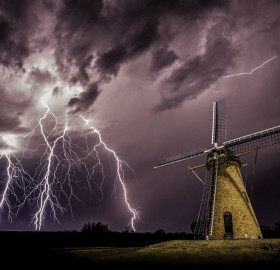 storm over holland