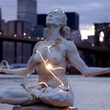 Cracked Light Sculpture, New York