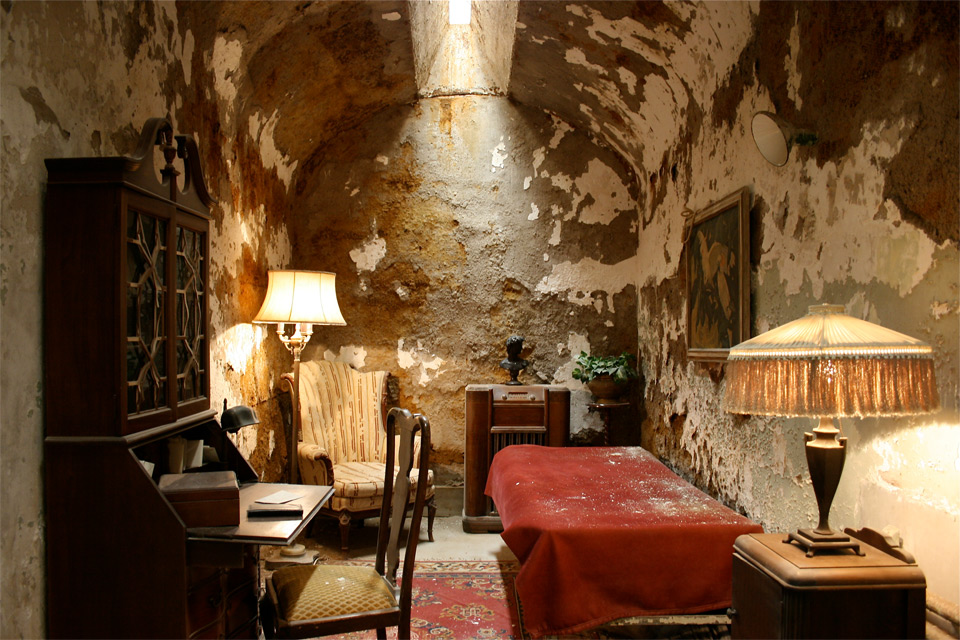 al-capone's-prison-cell