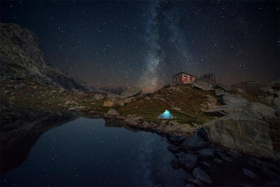 camping below night sky of bulgaria