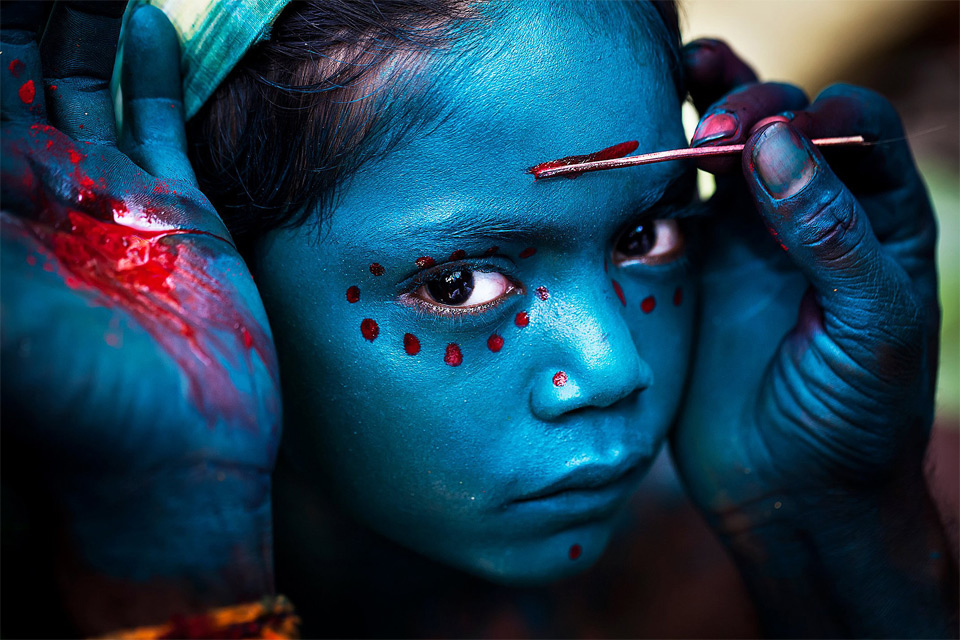 girl at “the great night of shiva” festival, india