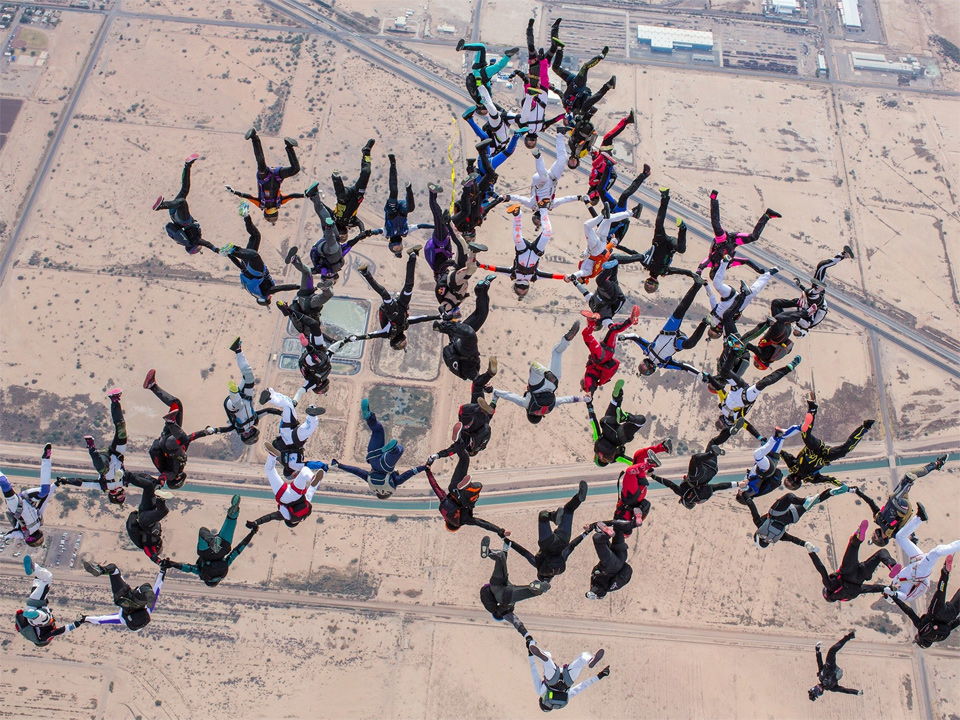63 Women Set World Record In Vertical Skydive